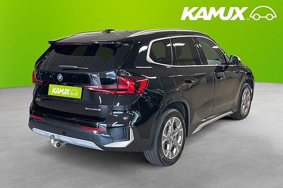 BMW X1 4 of 5