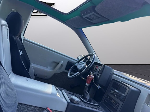 Pontiac Fiero 11 of 17
