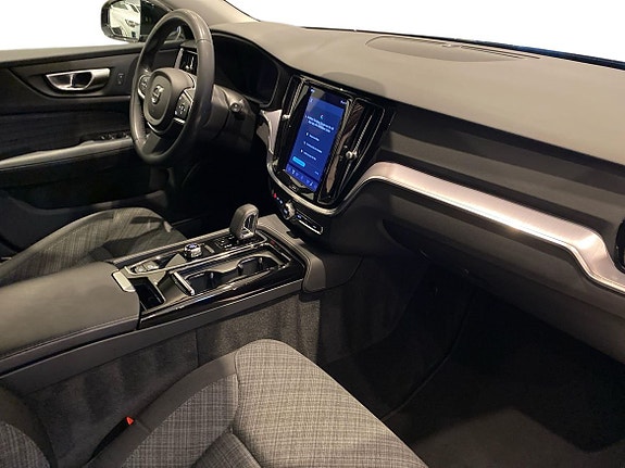Volvo V60 4 of 14
