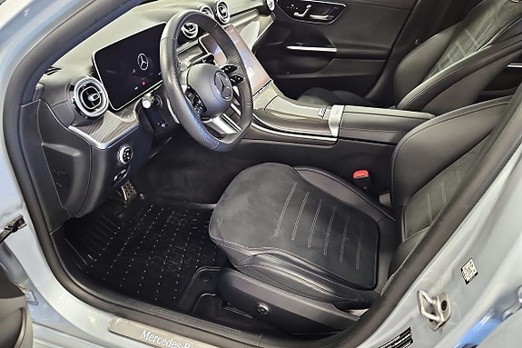 Mercedes-Benz C300 8 of 14