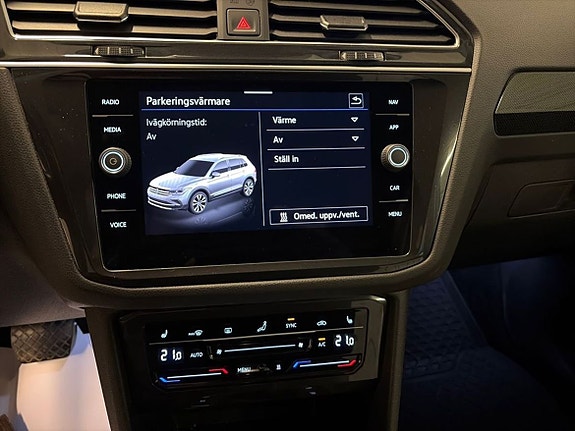 Volkswagen Tiguan 14 of 26
