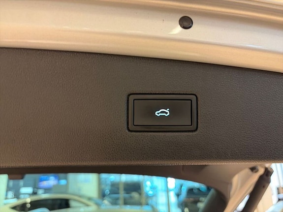 Volkswagen Tiguan 25 of 26
