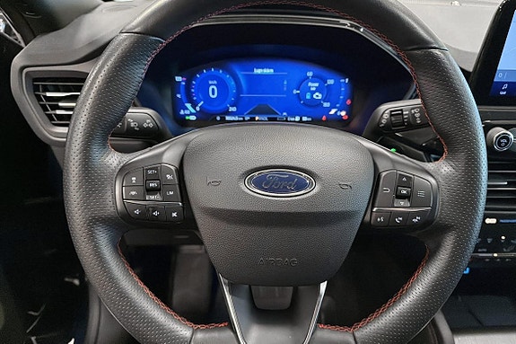 Ford Kuga 10 of 19