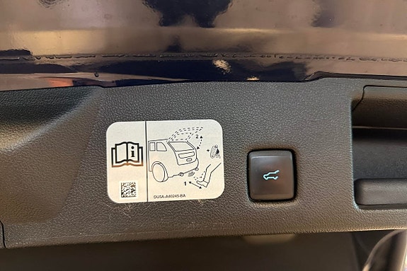 Ford Kuga 7 of 19