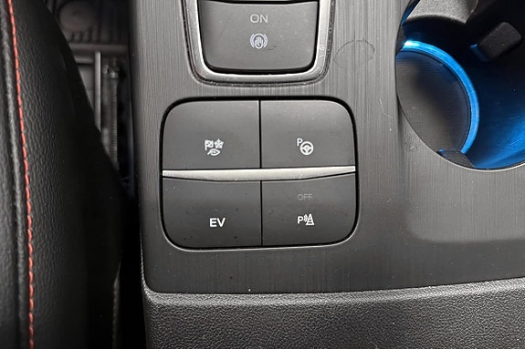 Ford Kuga 17 of 19