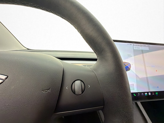 Tesla Model 3 19 of 30