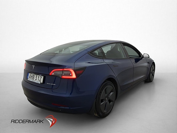 Tesla Model 3 9 of 30