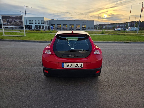 Volvo C30 3 of 5