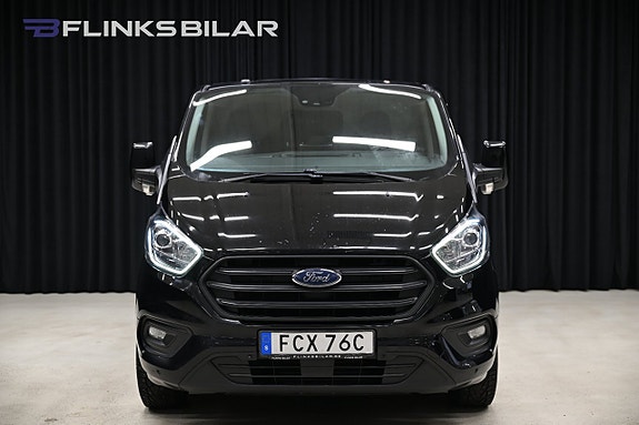 Ford Transit Custom 11 of 27
