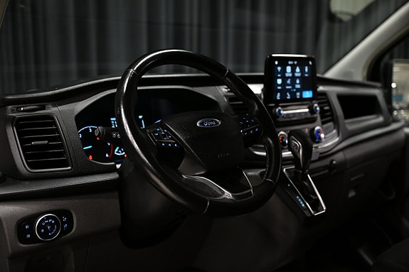 Ford Transit Custom 13 of 27