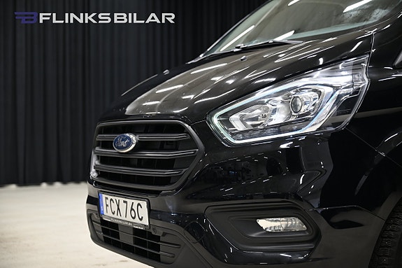 Ford Transit Custom 12 of 27