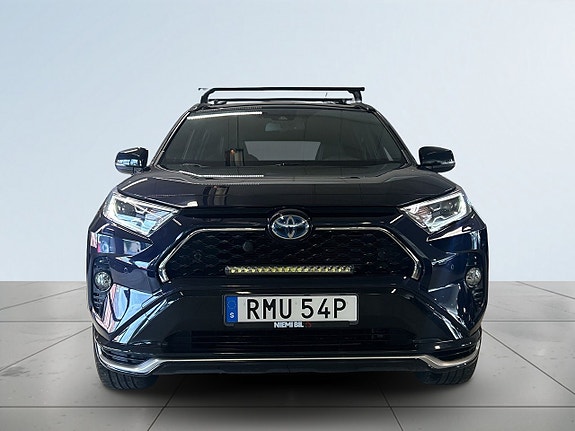 Toyota RAV4 2 of 5
