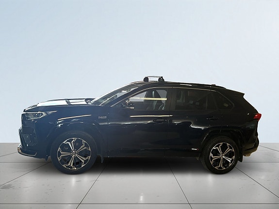 Toyota RAV4 4 of 5
