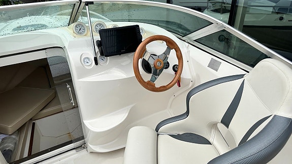 Örnvik 620 Sport, Nyservad Mercruiser 4,3 MPI -06 4 of 5