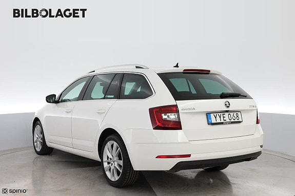 Skoda Octavia 3 of 5