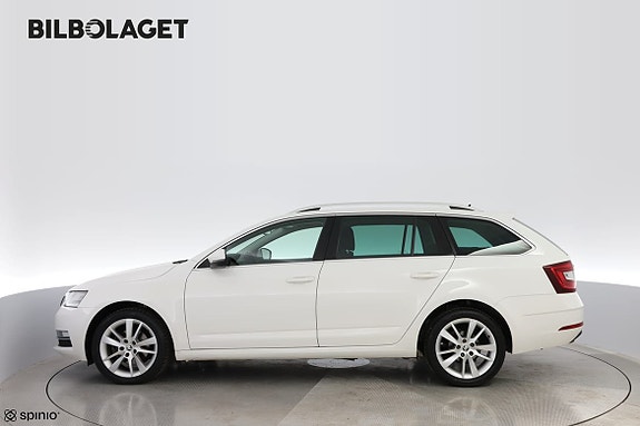 Skoda Octavia 2 of 5