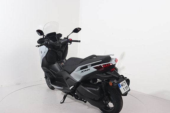 Yamaha X-MAX300 TECHMAX 5 of 5