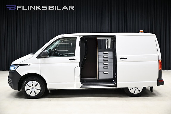 Volkswagen Transporter 3 of 5