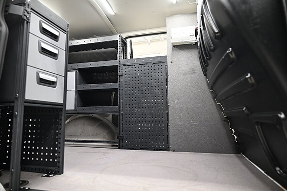 Volkswagen Transporter 17 of 30