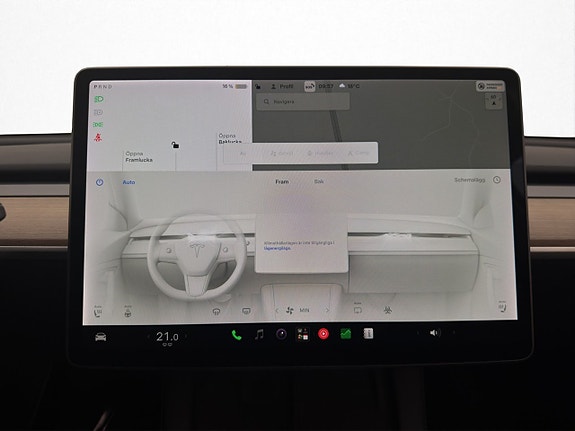 Tesla Model Y 22 of 30