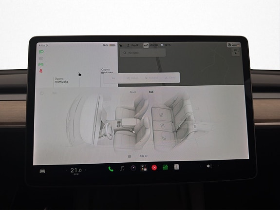 Tesla Model Y 23 of 30