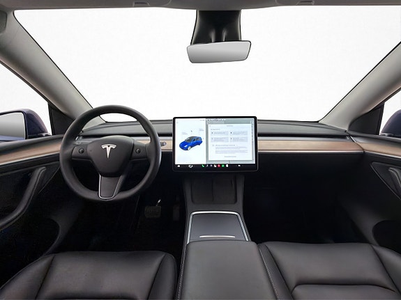 Tesla Model Y 18 of 30