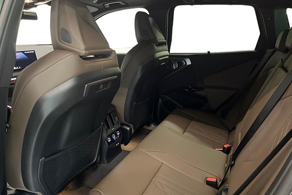 BMW X3 11 of 18