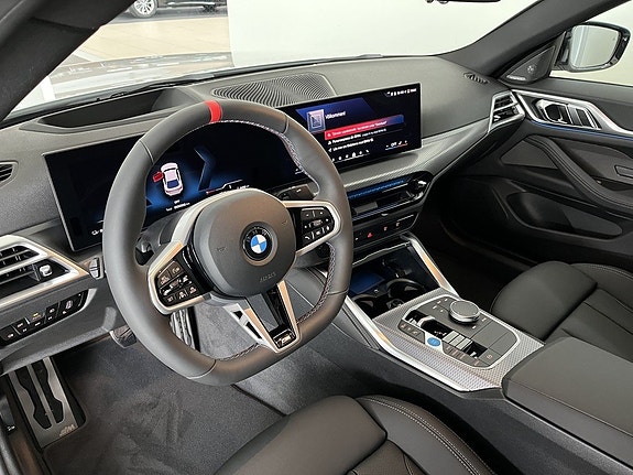 BMW i4 6 of 15