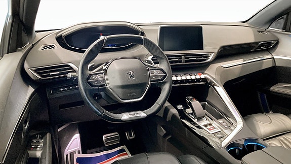 Peugeot 3008 4 of 5