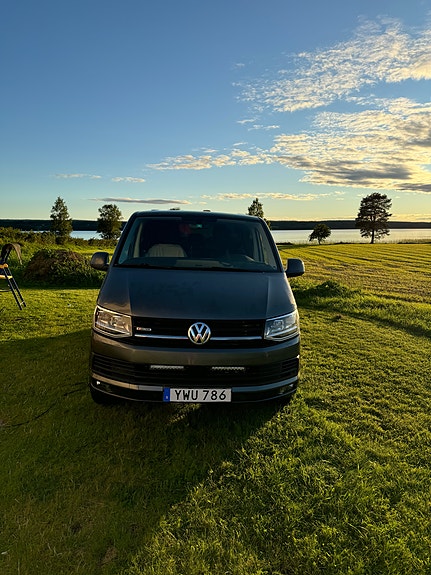 Volkswagen Transporter 3 of 5