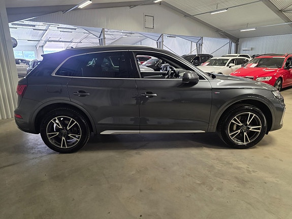 Audi Q5 3 of 5