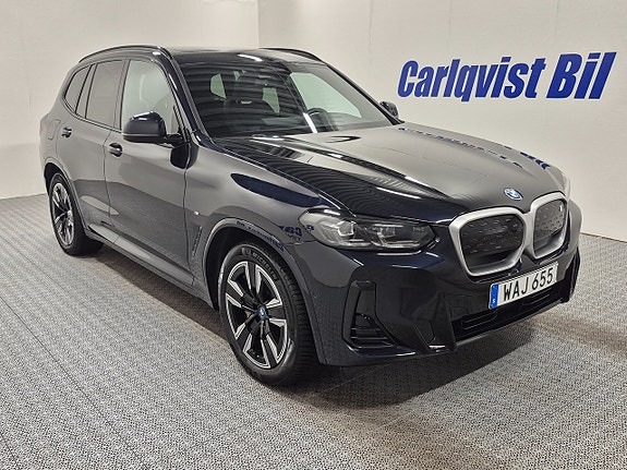 BMW iX3 3 of 11
