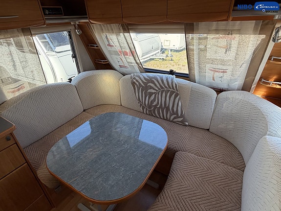 Adria ADORA 542 UT (Långbäddar) 4 of 19