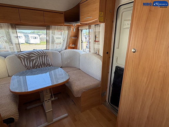 Adria ADORA 542 UT (Långbäddar) 17 of 19