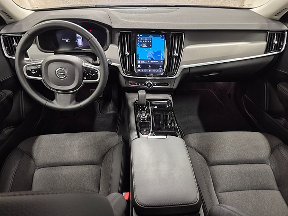 Volvo V90 6 of 11