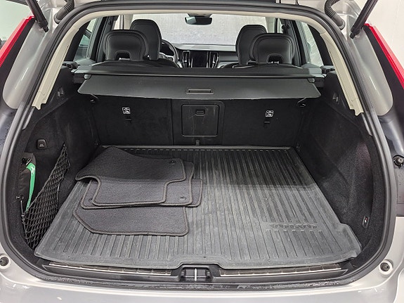 Volvo XC60 11 of 11