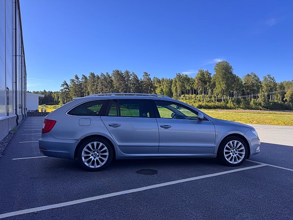 Skoda Superb 4 of 5