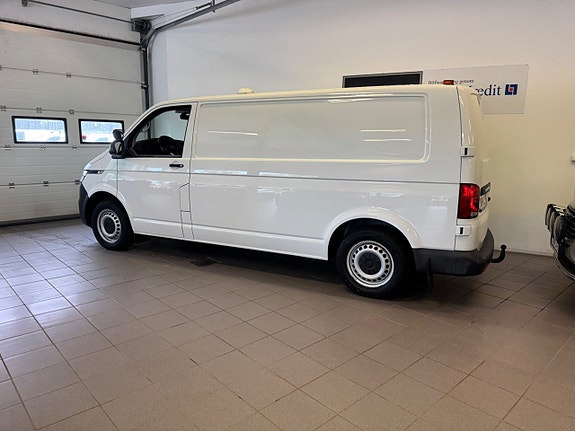 Volkswagen Transporter 2 of 5