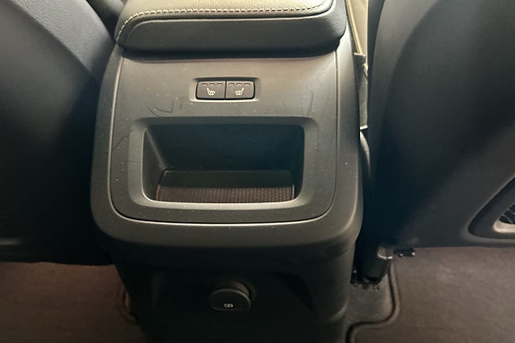 Volvo XC60 29 of 30