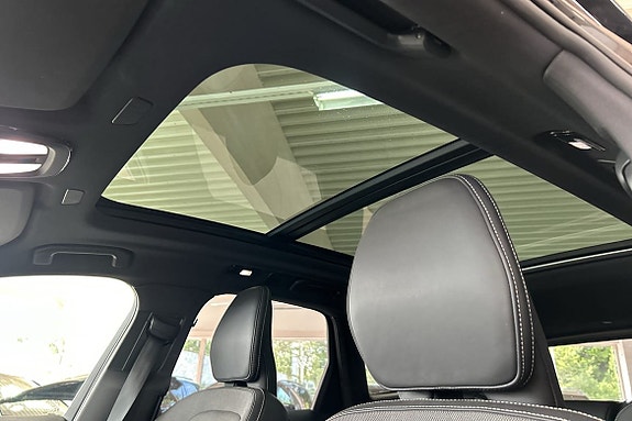 Volvo XC60 19 of 30