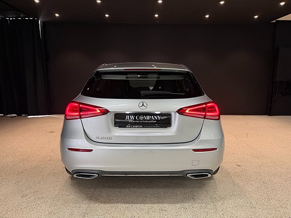 Mercedes-Benz A200 7 of 16