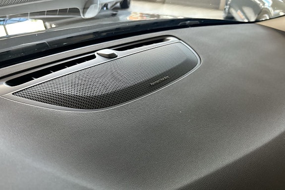 Volvo V60 25 of 30