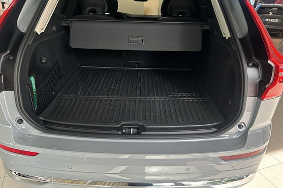 Volvo XC60 13 of 30