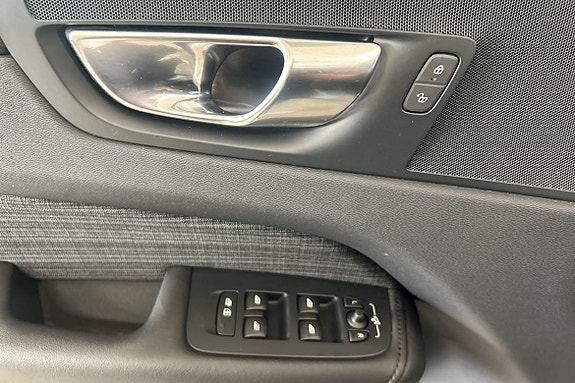 Volvo XC60 29 of 30