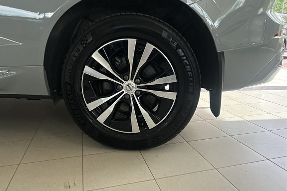 Volvo XC60 17 of 30