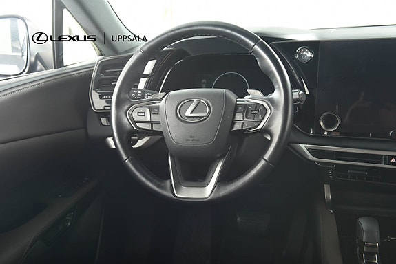 Lexus RX450h+ 9 of 22