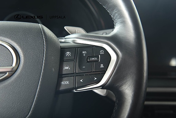 Lexus RX450h+ 16 of 22
