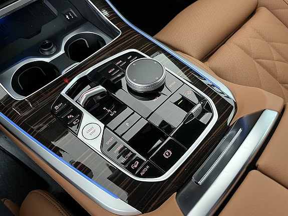 BMW X5 9 of 16