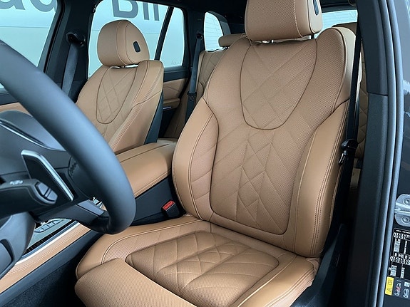 BMW X5 7 of 16