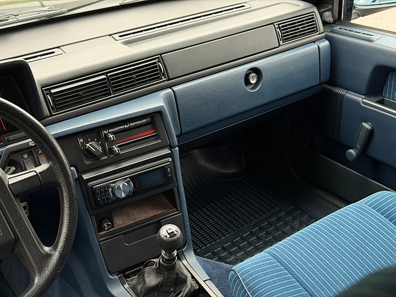 Volvo 740 19 of 25